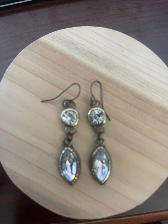 Jewelry - Vintage-Inspired Clear Crystal Drop Earrings - Women Jewelry